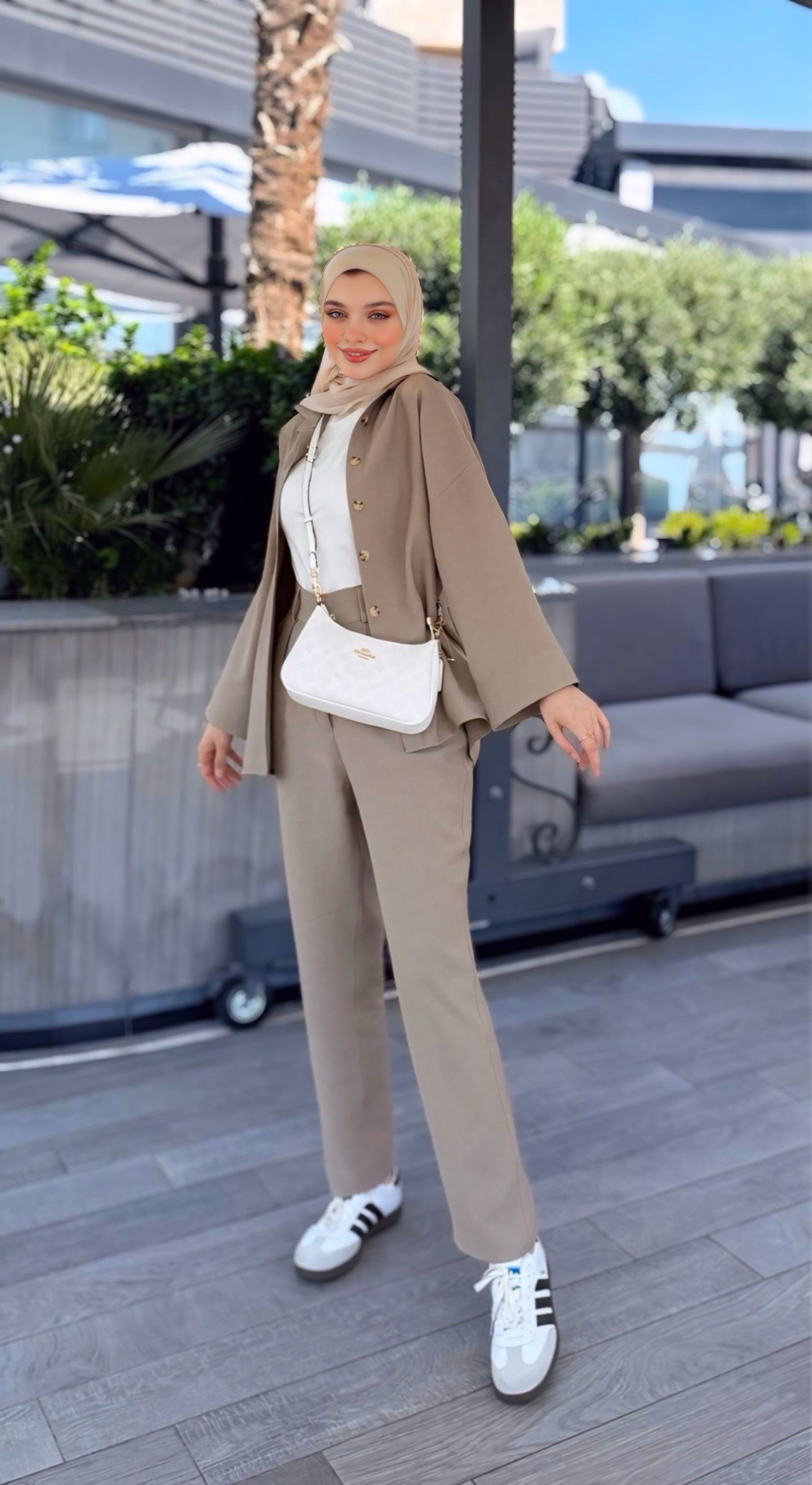 Khaki straight leg set