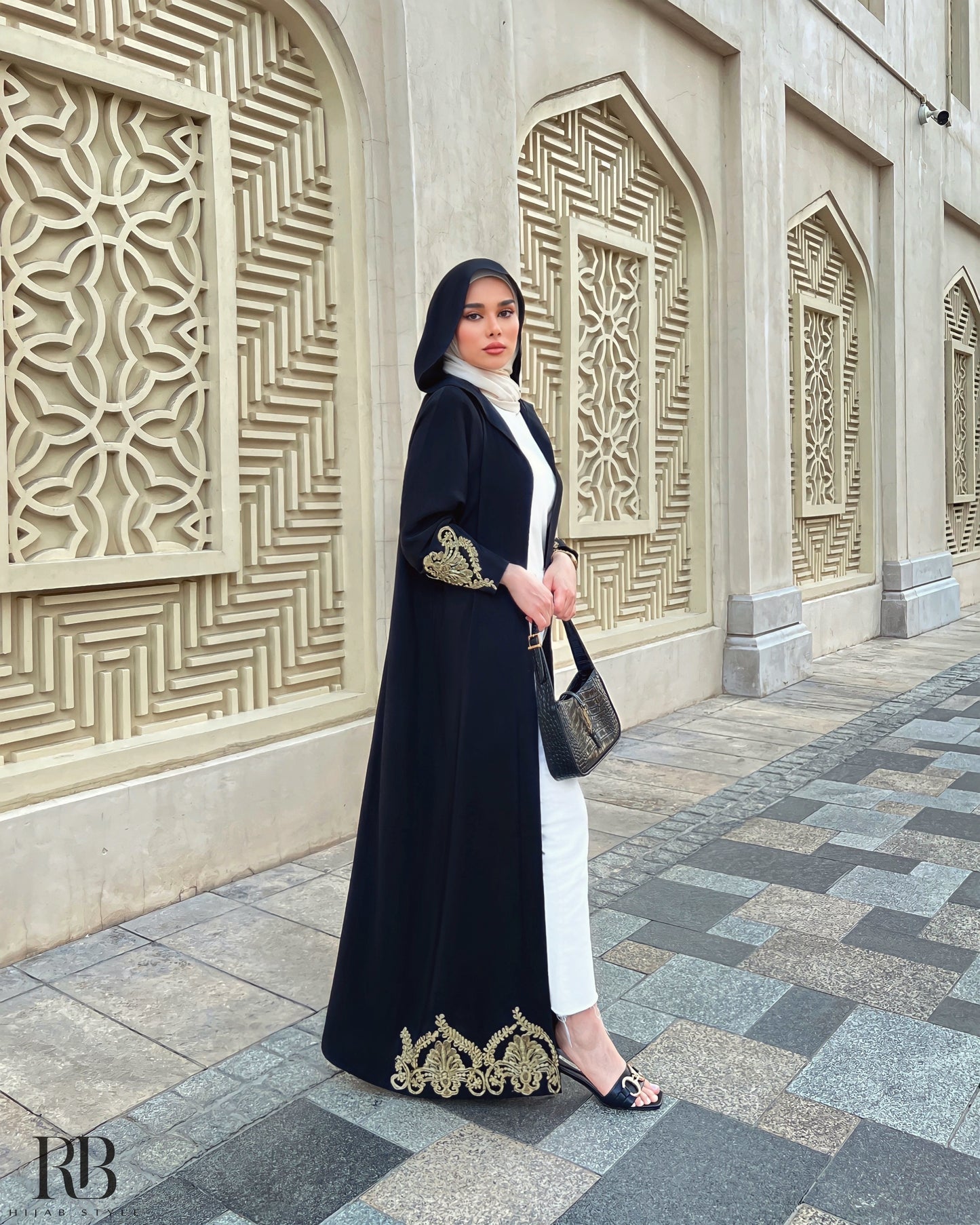 Black Abaya with Gold Embroidery sarma and Nol